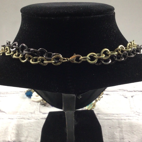 Women’s multi strain chain link sea shell,star fish crystal necklace - Picture 6 of 8